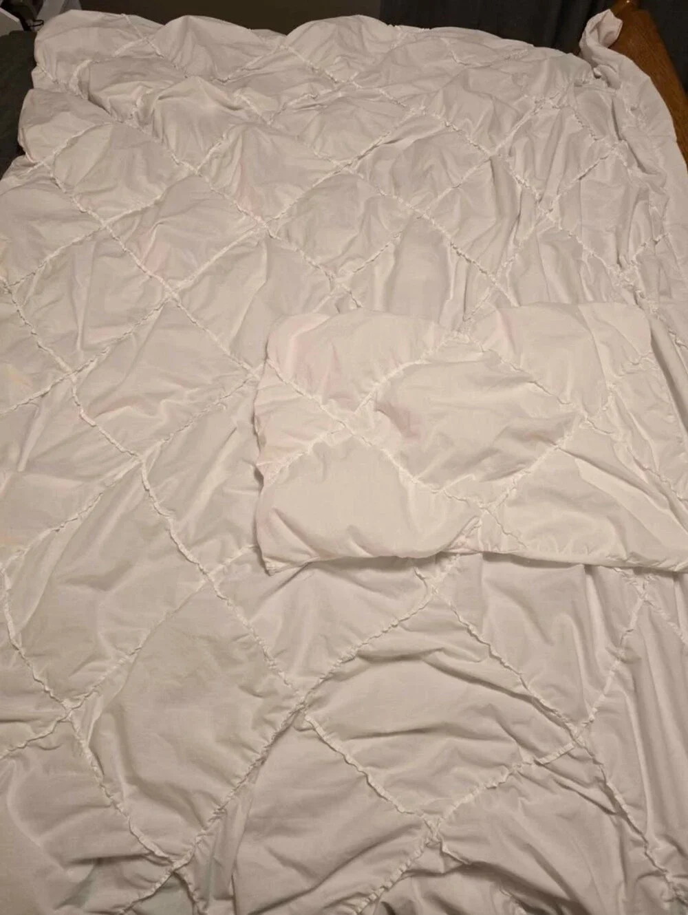 Pottery Barn Teen Pintuck White Twin Duvet Cover & Standard Pillowcase